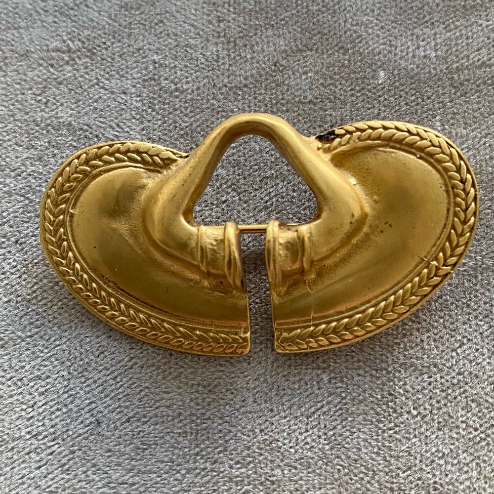 Vintage L A Cano 24kt plated  Bean-Shaped Pre Columbian  Brooch/Pendant